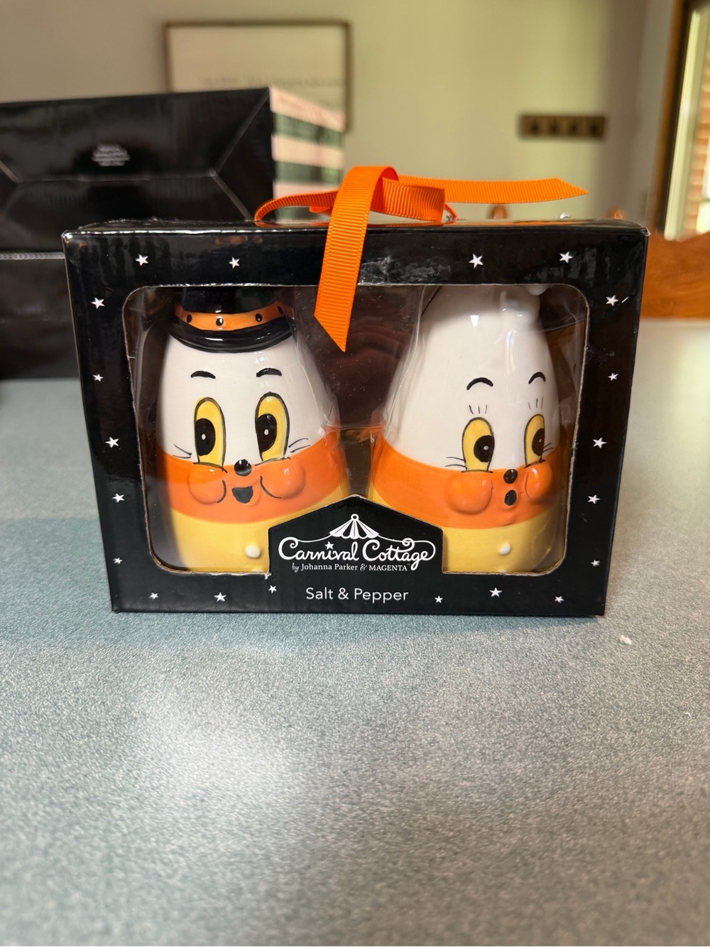 CARNIVAL COTTAGE Halloween Candy Corn Salt & Pepper Shakers JOHANNA PARKER